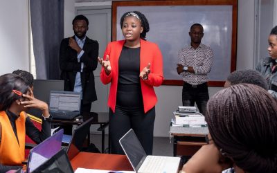 Renforcement des capacités des jeunes filles aux T.I.C